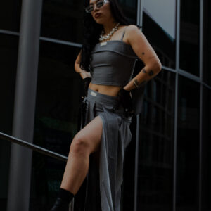Grey Skirt- Despertar